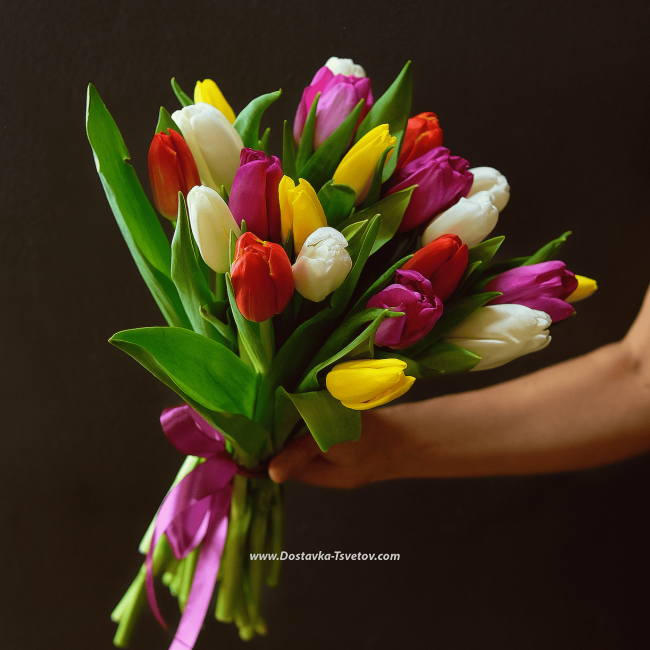 Цветы Букет разноцветных тюльпанов "Веселье"