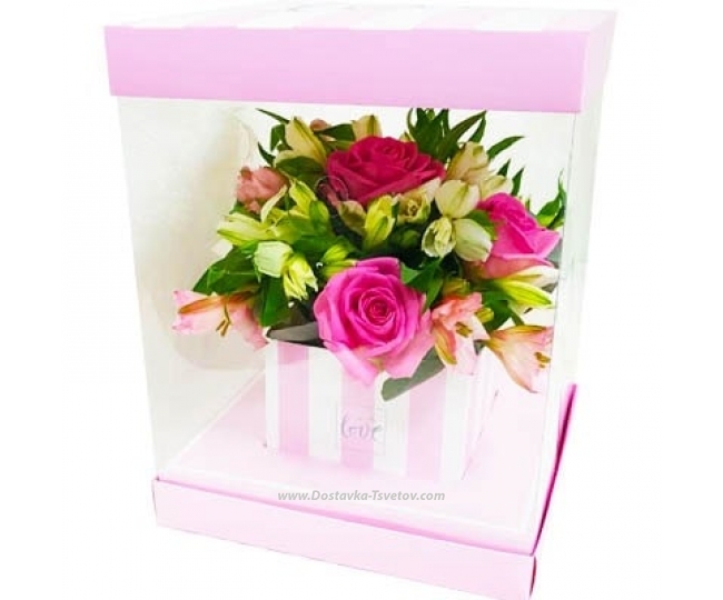 Цветы Недорогая розовая композиция "С Любовью" в коробочке