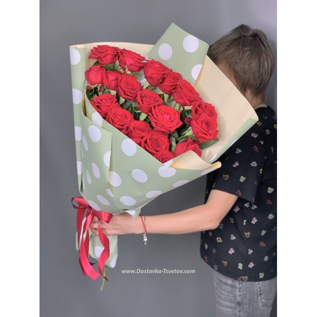 Цветы Букет из 21 красной розы "Чувства"
