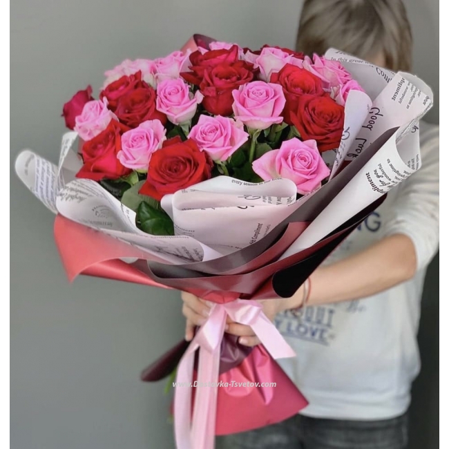Цветы Двухцветный букет из 25 роз "Конфетти"