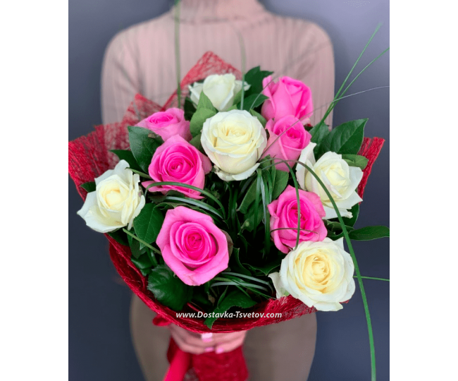 Розы Бело-розовые розы "Менорка"