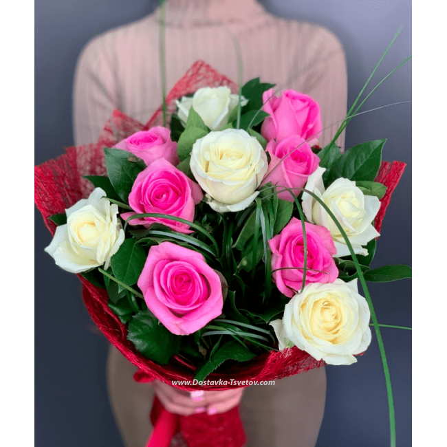 Розы Букет белых и розовых роз "Менорка"