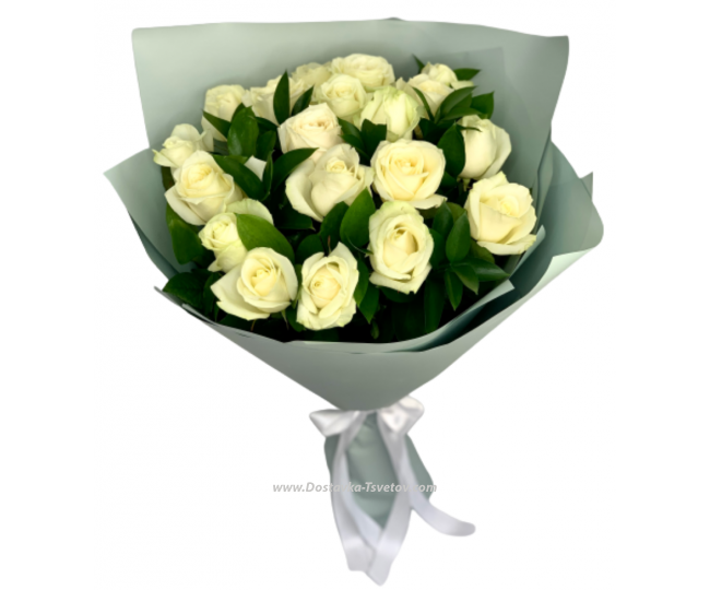 Розы Белые розы и зелень "Льдинка"