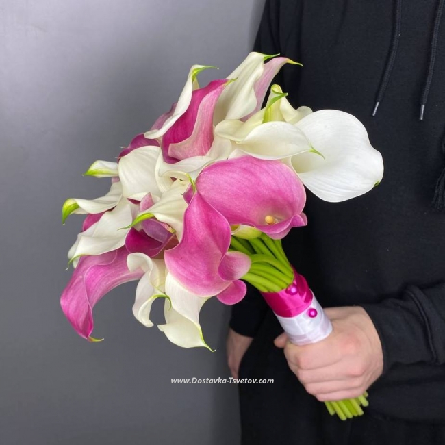 Цветы Розово-белый букет "Зарница"