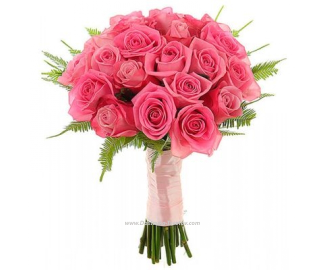 Букет невесты из розовых роз Букет роз "Румяная Невеста"