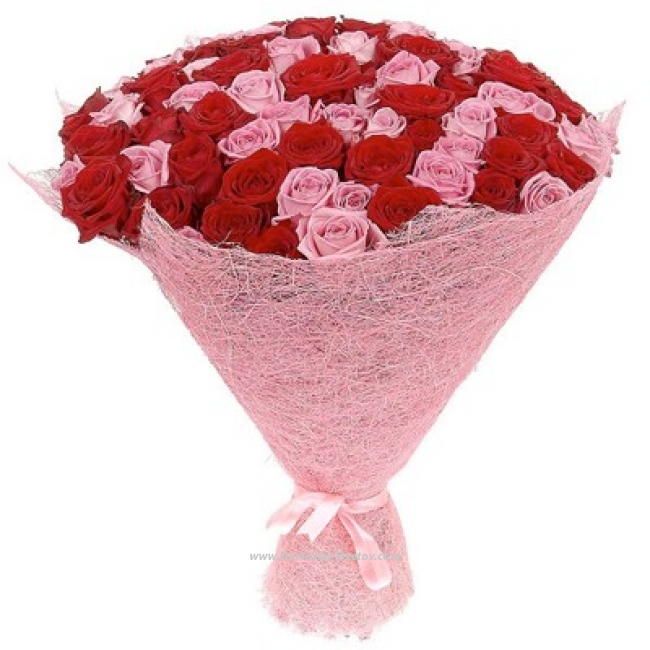 Букет красных и розовых роз "Сладкая Жизнь"