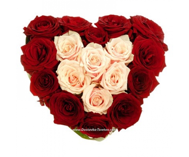 Букеты из 25 роз Розы в сердце "Обожаю"