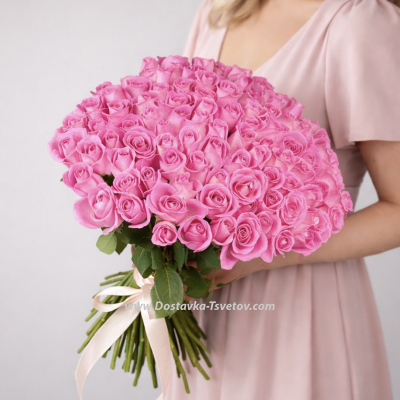 101 розовая роза "Стрела Амура"