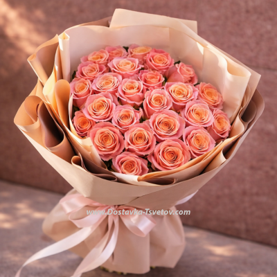 Букет нежно-розовых роз "Эмили"