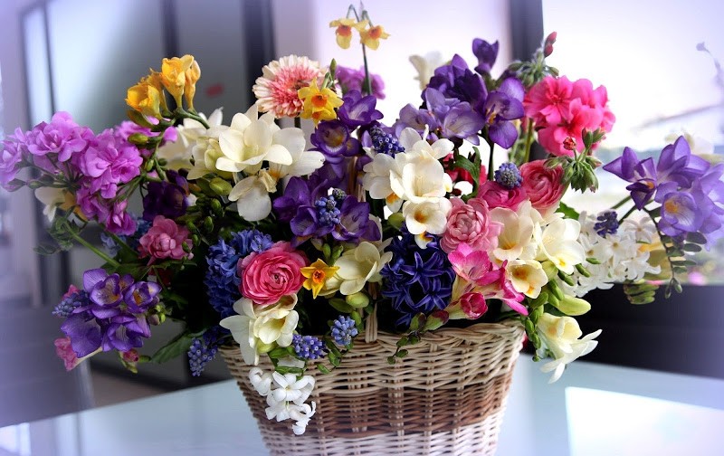 Самые шикарные цветочные композиции - статьи интернет-магазина «Доставкацветов».