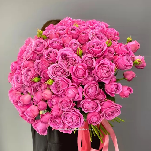 Букет пионовидных роз